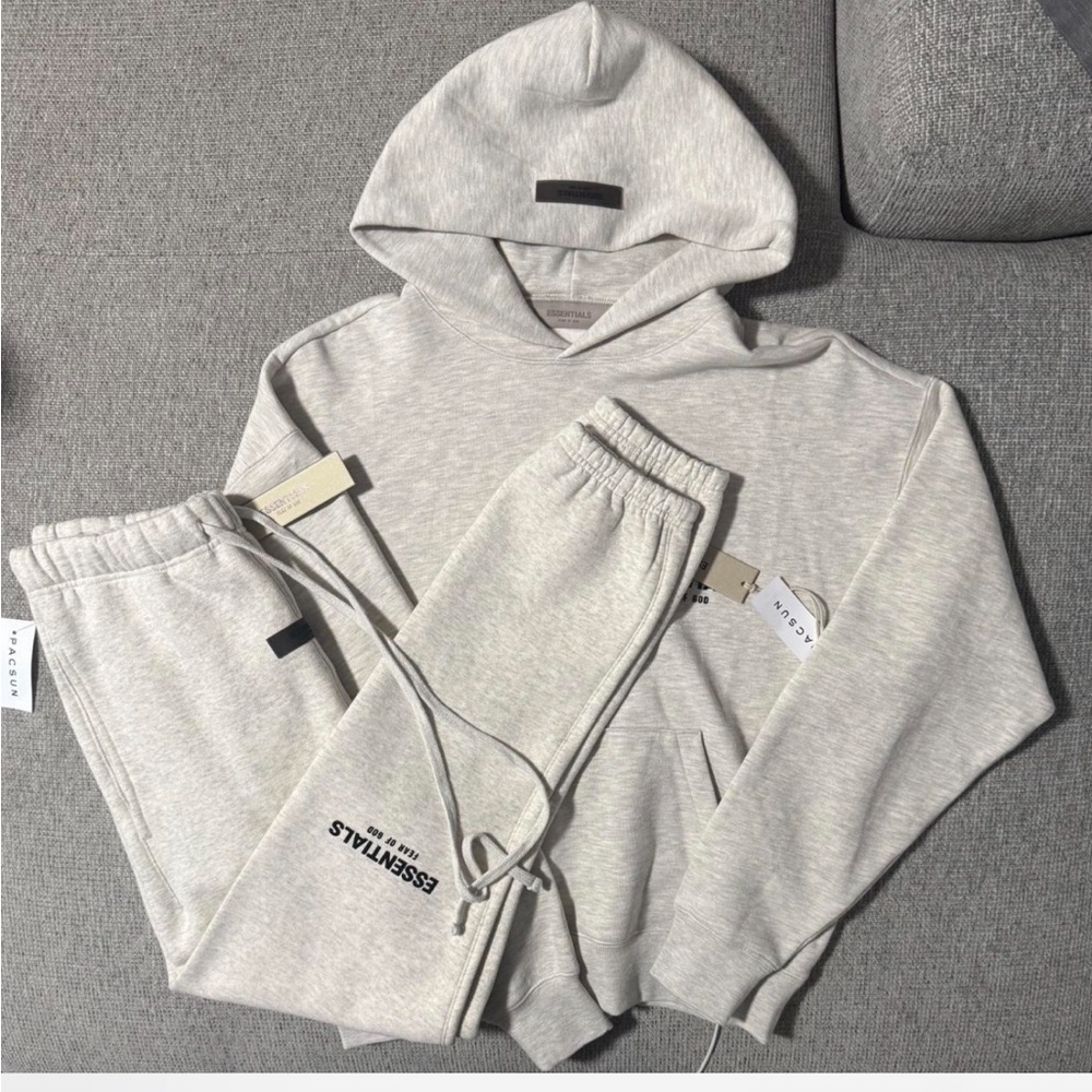 Essentials Light otm Jogger Set